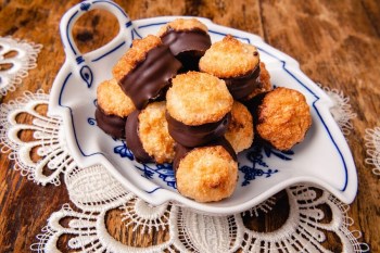 kokosky-domaci-vanocni-cukrovi-bhg